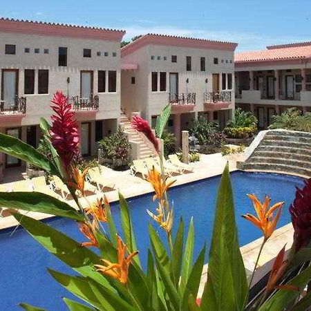 Las Sirenas Hotel And Condos West Bay Εξωτερικό φωτογραφία