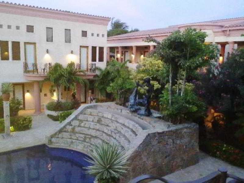 Las Sirenas Hotel And Condos West Bay Εξωτερικό φωτογραφία