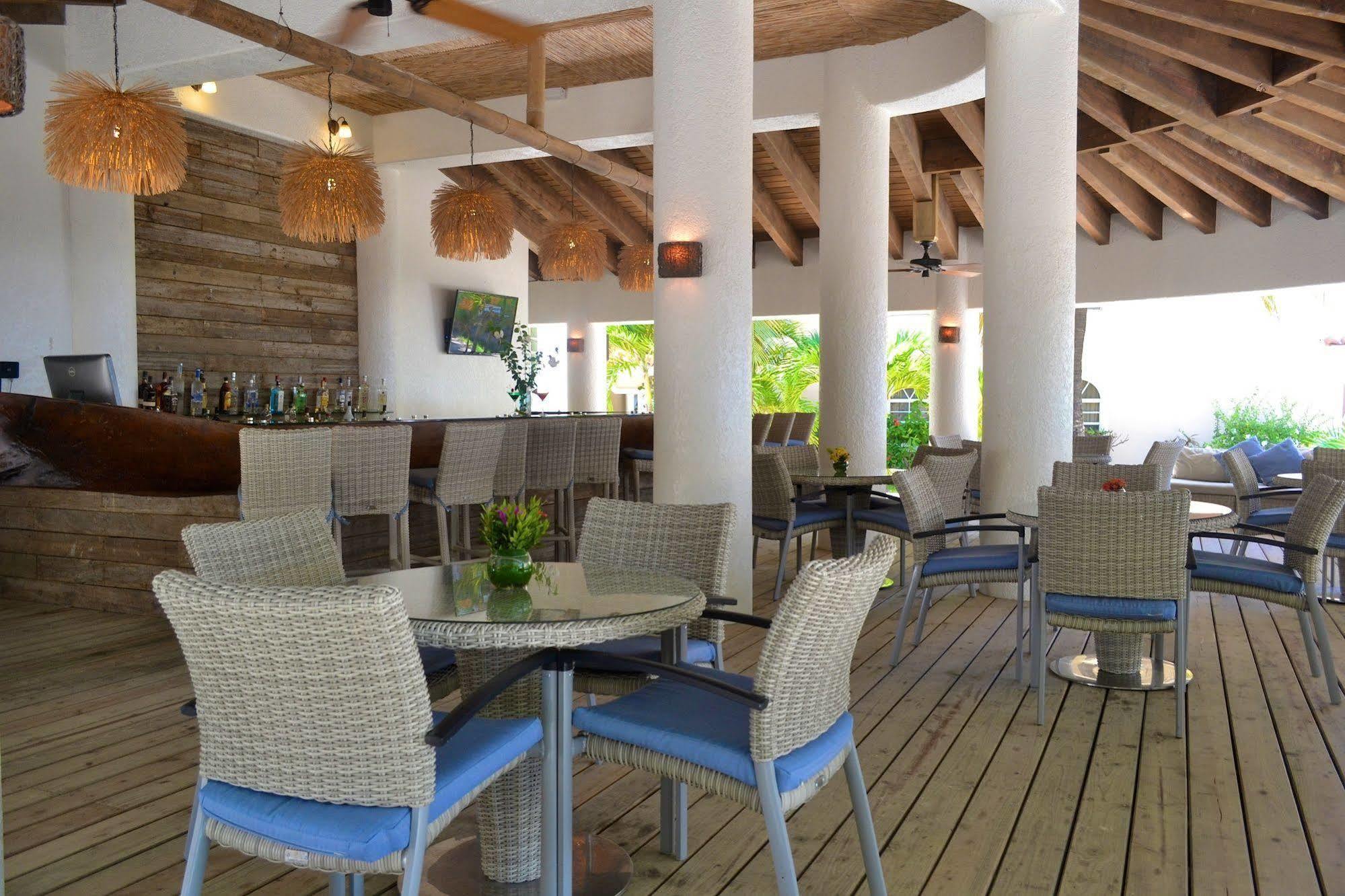 Las Sirenas Hotel And Condos West Bay Εξωτερικό φωτογραφία